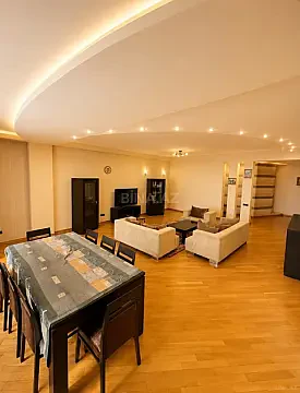 Kirayə verilir 4 otaqlı mənzil 200 m² — Bakı, Nizami 4 otaq 200.00 m²