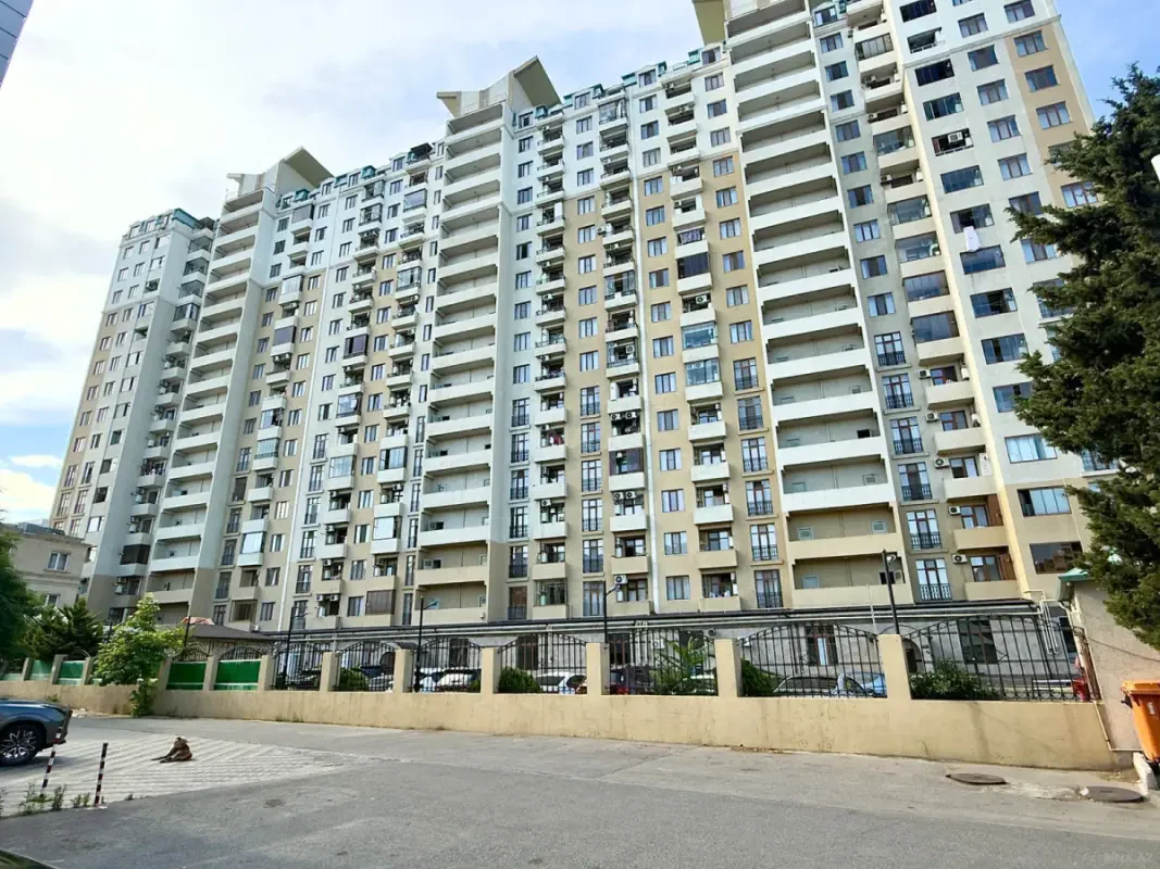 Kirayə verilir 3 otaqlı mənzil 130 m²