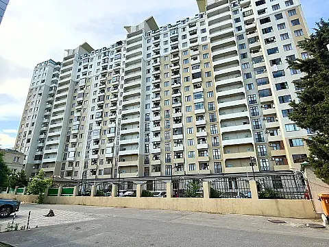 Kirayə verilir 3 otaqlı mənzil 130 m² — Bakı 3 otaq 130.00 m²