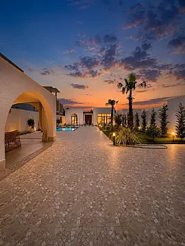 Satılır 4 otaqlı həyət evi 160 m² — Bakı, Şüvəlan 4 otaq 160.00 m²