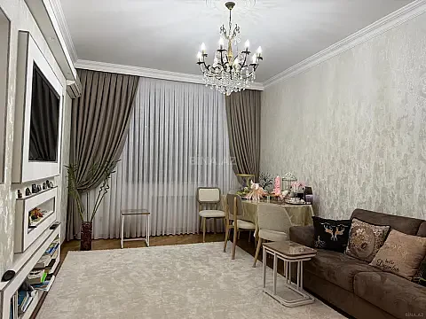 Kirayə verilir 2 otaqlı mənzil 90 m² — Bakı 2 otaq 90.00 m²