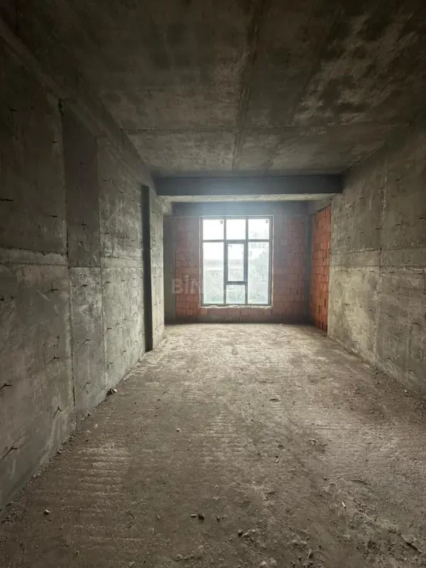 Satılır 2 otaqlı mənzil 71 m²