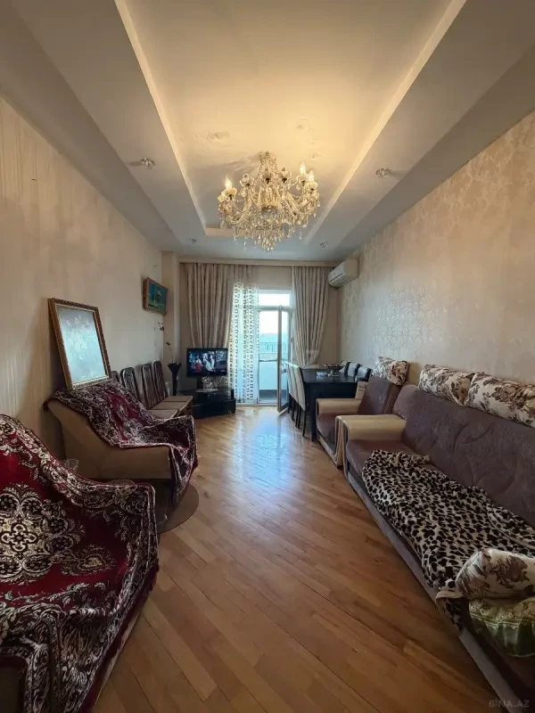 Satılır 2 otaqlı mənzil 62 m²