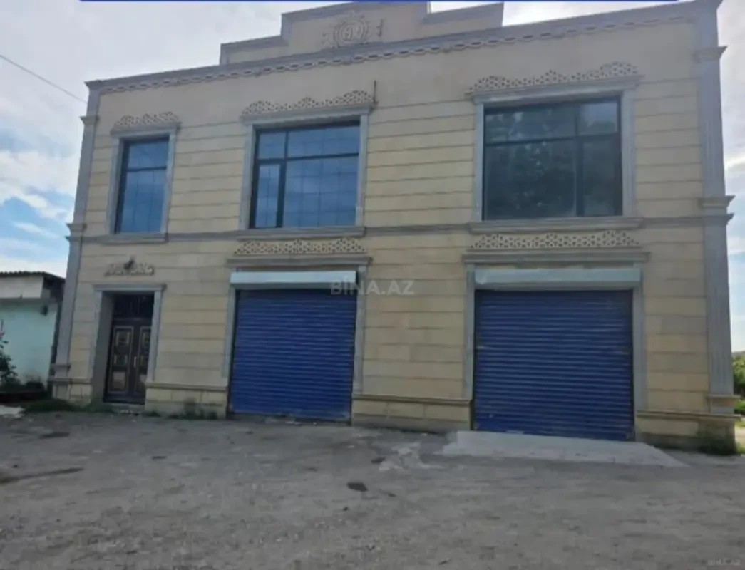 Satılır obyekt 278 m²