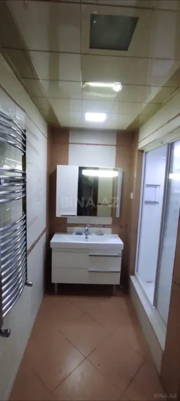 Kirayə verilir 4 otaqlı mənzil 133 m²