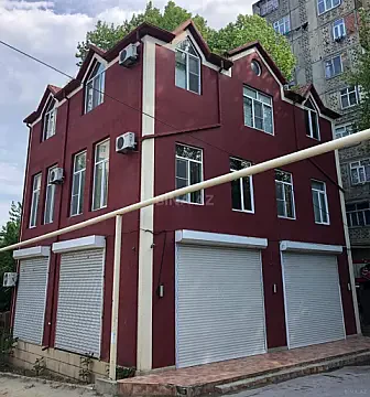 Kirayə verilir 8 otaqlı ofis 200 m² — Bakı, Memar Əcəmi yanı 8 otaq 200.00 m²