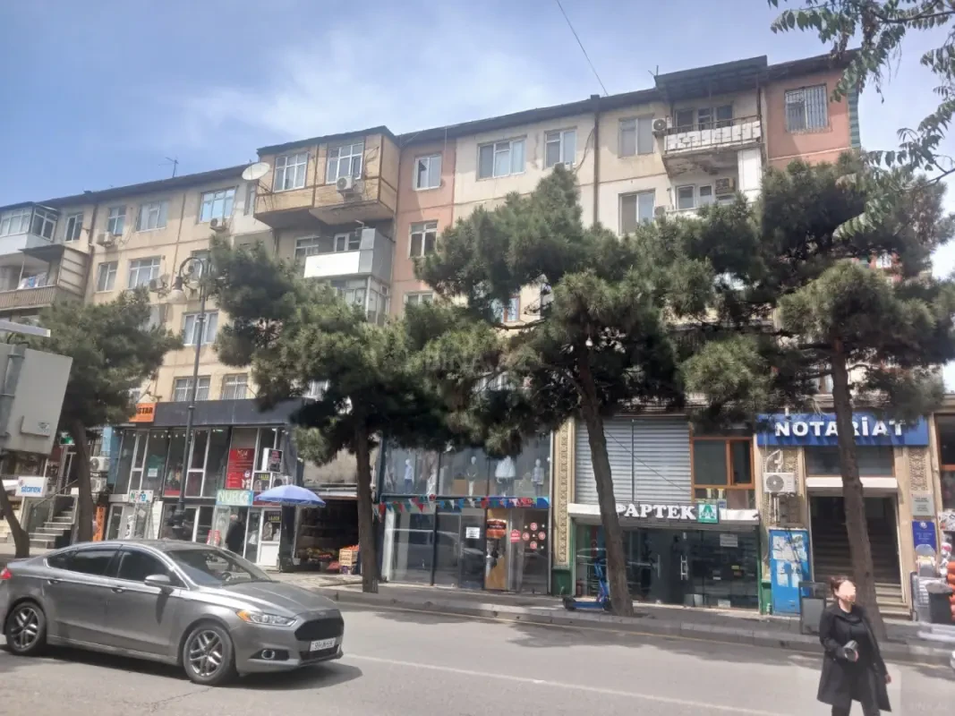 Satılır 2 otaqlı mənzil 58 m²