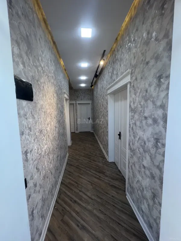 Satılır 5 otaqlı həyət evi 176 m²