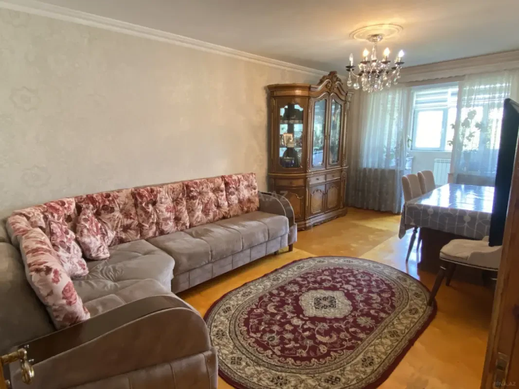 Satılır 4 otaqlı mənzil 72 m²