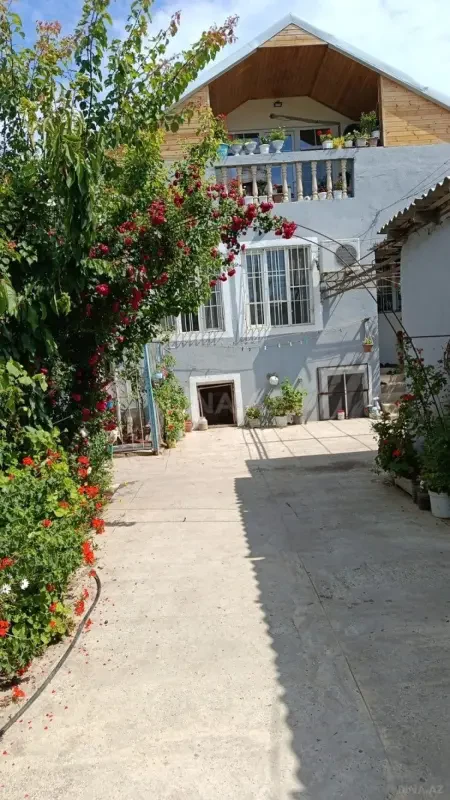Kirayə verilir 2 otaqlı həyət evi 113 m²