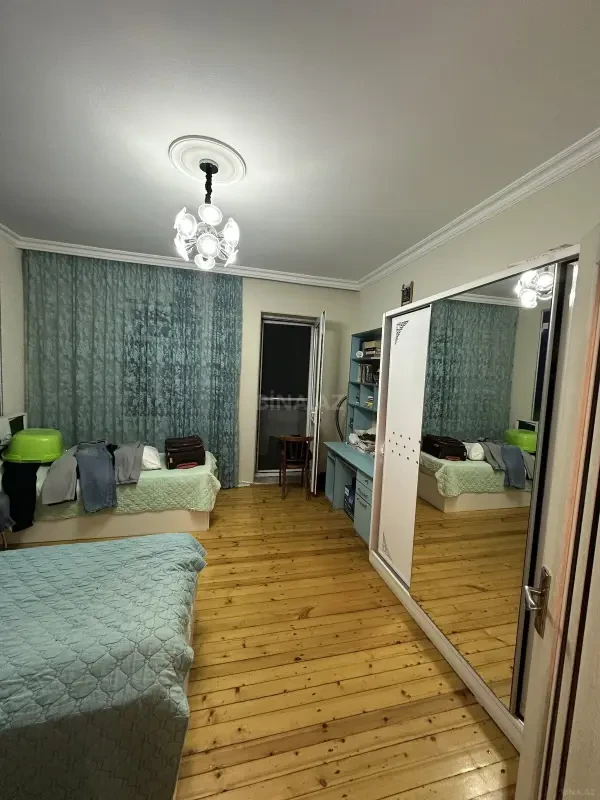 Satılır 4 otaqlı mənzil 85 m²