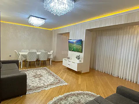 Satılır 3 otaqlı mənzil 100 m² — Bakı 3 otaq 100.00 m²