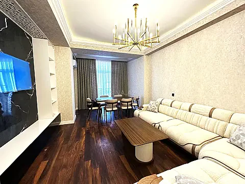 Kirayə verilir 3 otaqlı mənzil 110 m² — Bakı 3 otaq 110.00 m²