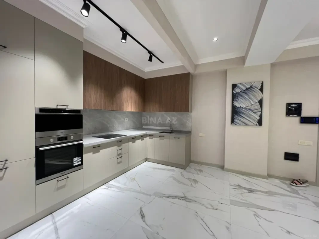 Kirayə verilir 3 otaqlı mənzil 120 m²