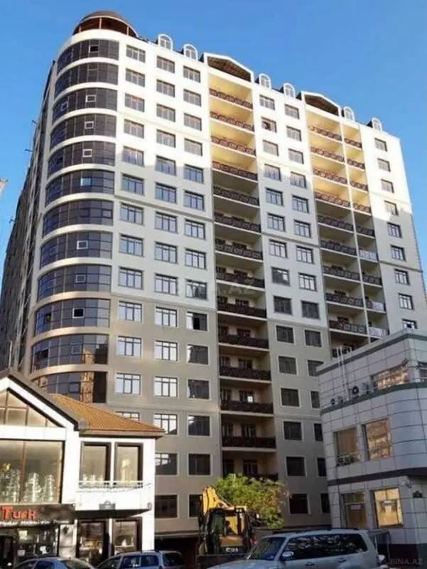 Satılır 3 otaqlı mənzil 114 m²