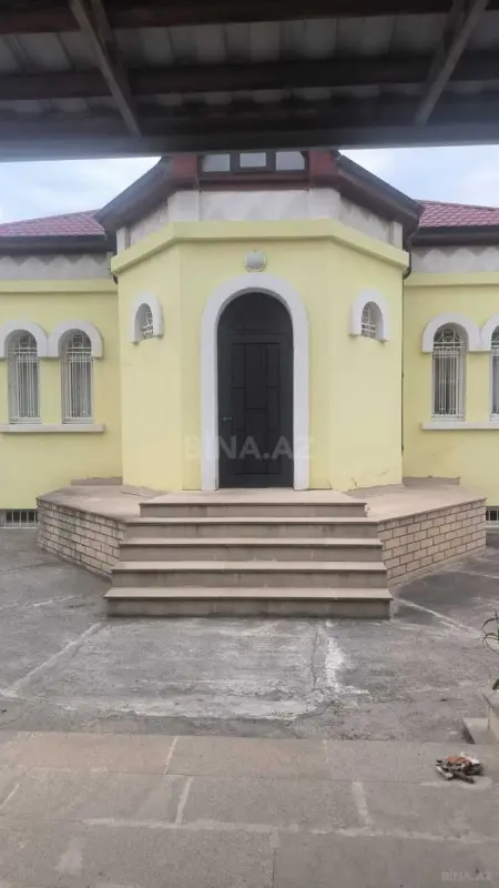 Satılır 4 otaqlı həyət evi 120 m²