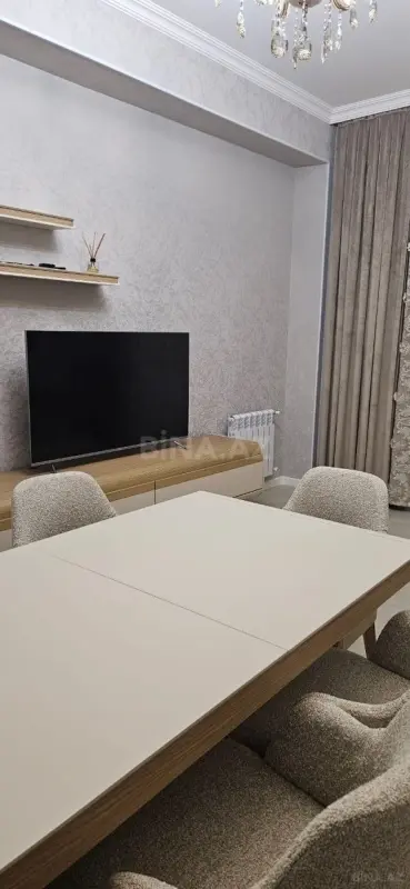 Satılır 4 otaqlı mənzil 113 m²