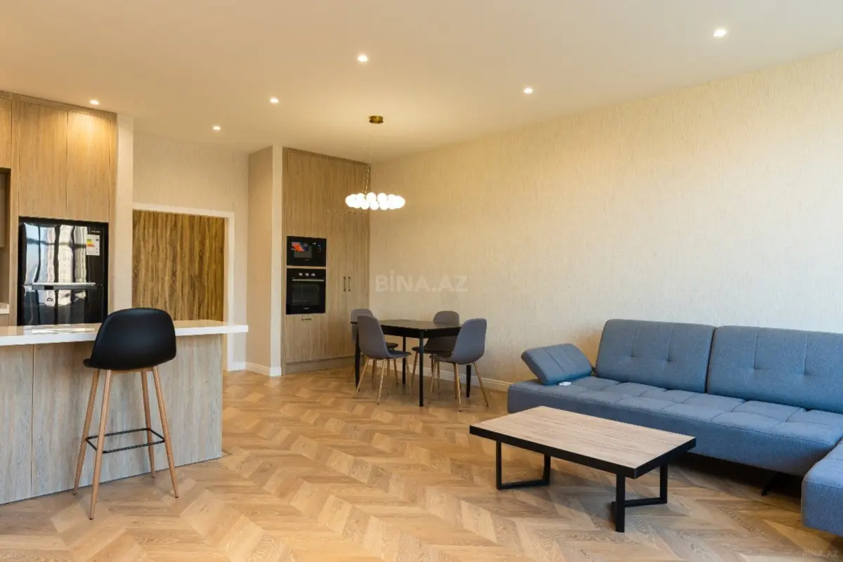 Kirayə verilir 2 otaqlı mənzil 90 m²