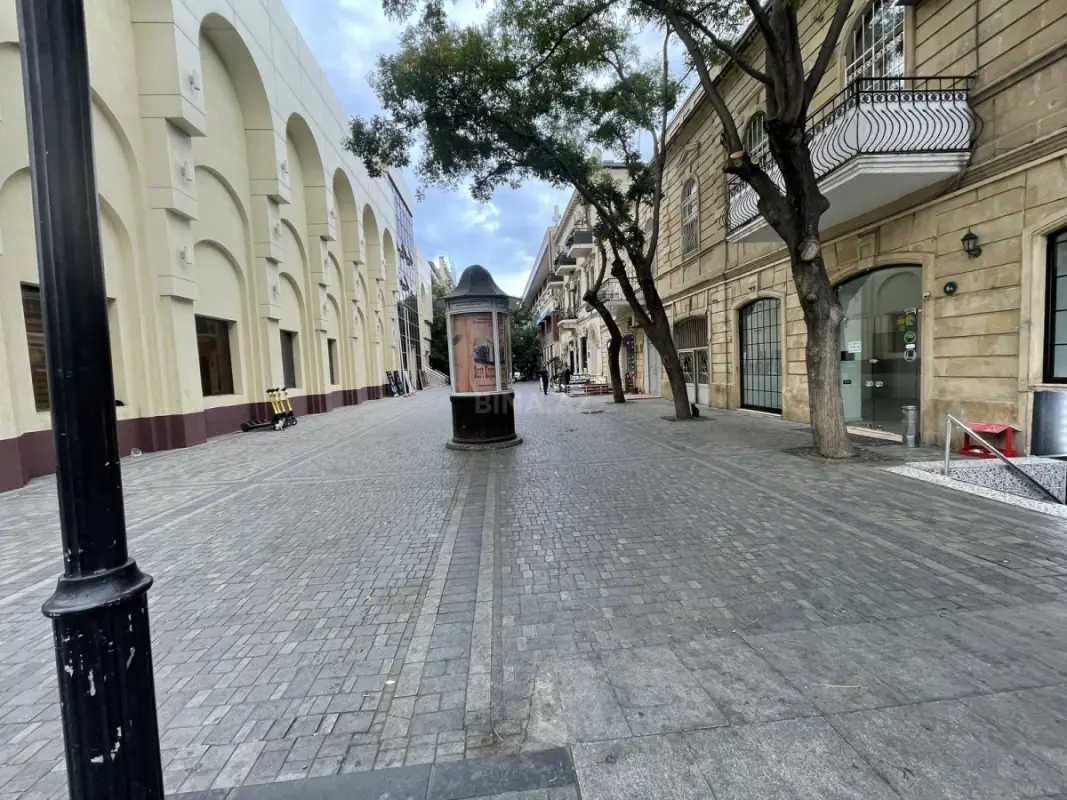 Satılır obyekt 115 m²