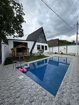 Kirayə verilir 3 otaqlı həyət evi 140 m² — Qəbələ 3 otaq 140.00 m²