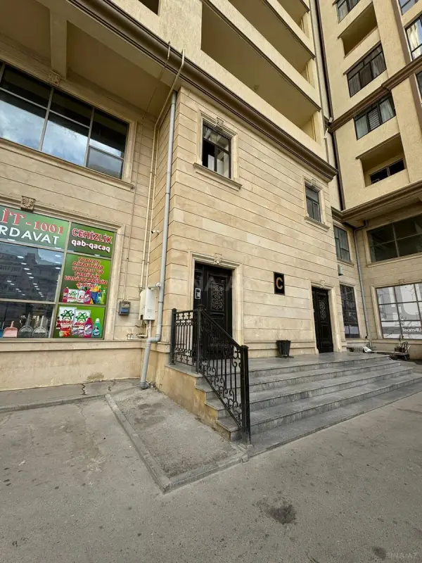 Satılır 3 otaqlı mənzil 83 m²