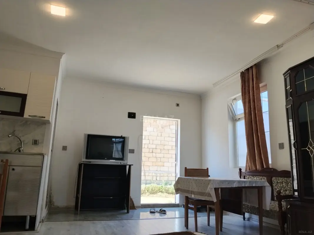 Kirayə verilir 1 otaqlı həyət evi 35 m²