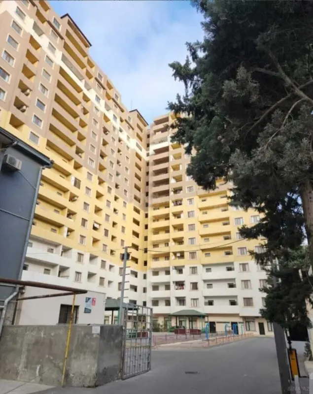 Satılır 3 otaqlı mənzil 115 m²