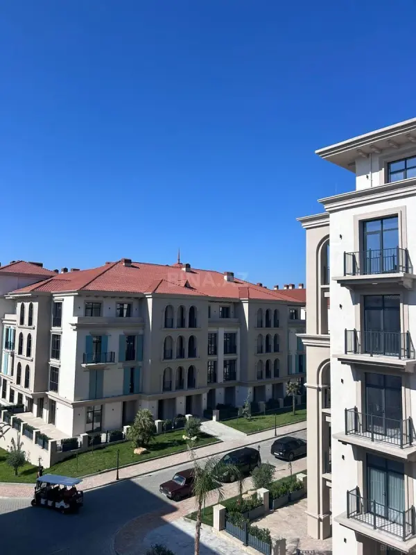Satılır 2 otaqlı mənzil 82.6 m²