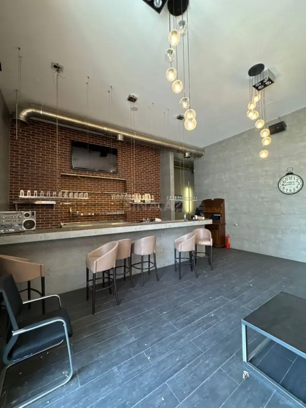 Kirayə verilir obyekt 550 m²