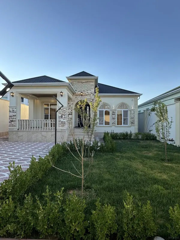 Satılır 4 otaqlı həyət evi 145 m²