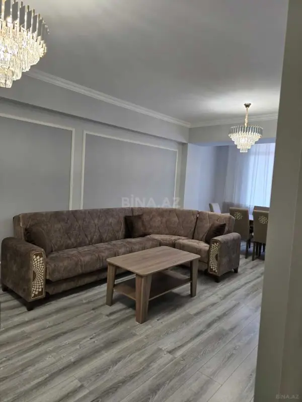 Satılır 4 otaqlı mənzil 100 m²