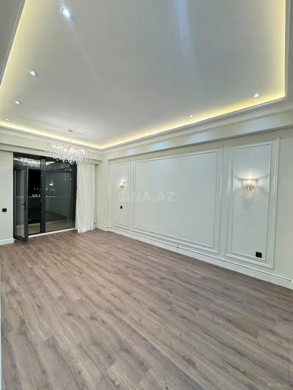 Kirayə verilir 3 otaqlı mənzil 110 m²
