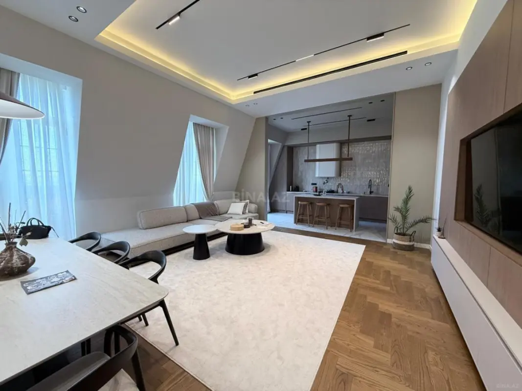 Satılır 3 otaqlı mənzil 110 m²