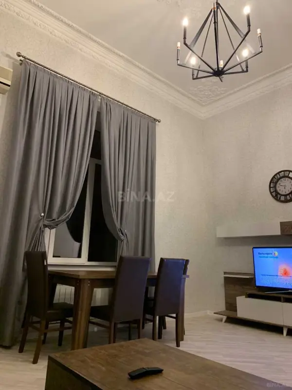 Kirayə verilir 2 otaqlı mənzil 100 m²