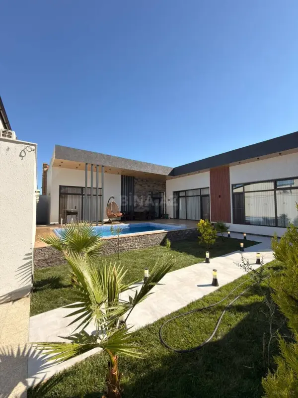 Satılır 4 otaqlı həyət evi 170 m²