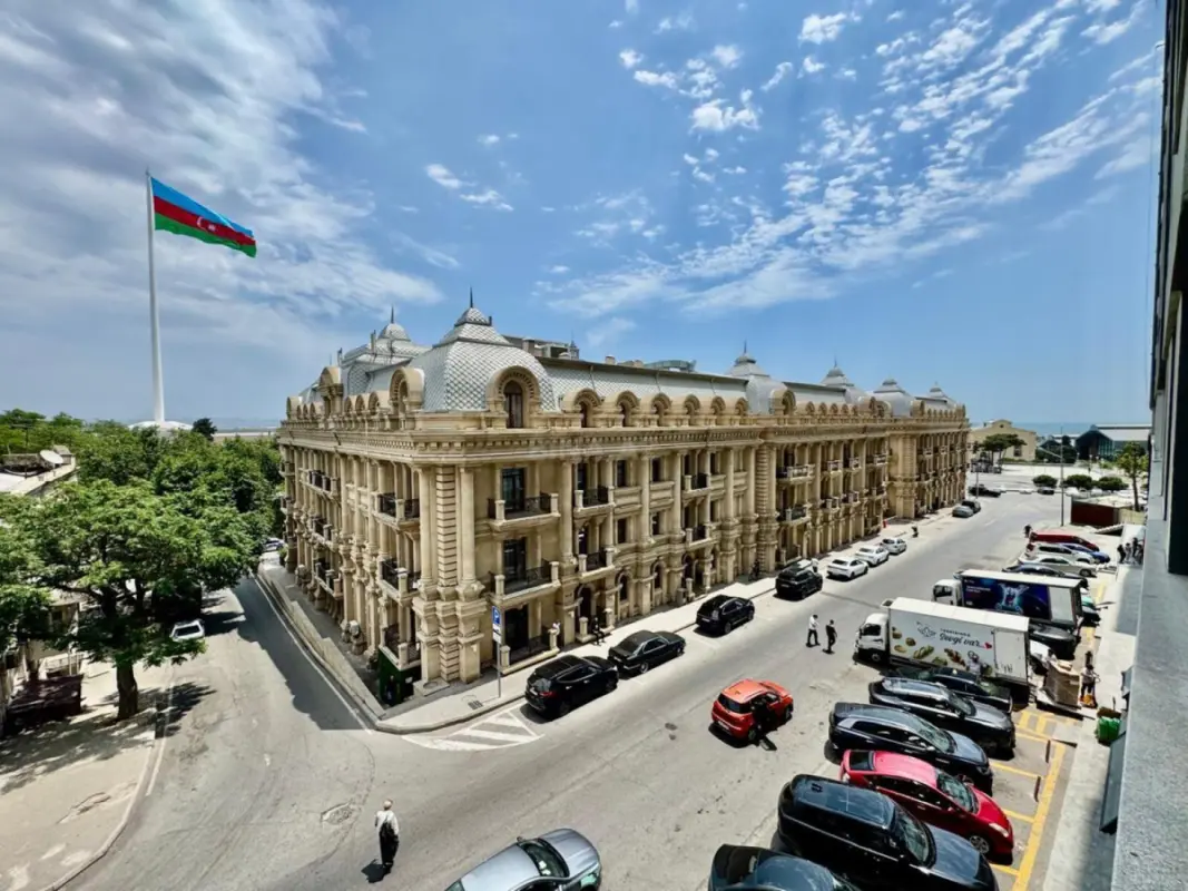 Satılır 3 otaqlı mənzil 94.5 m²