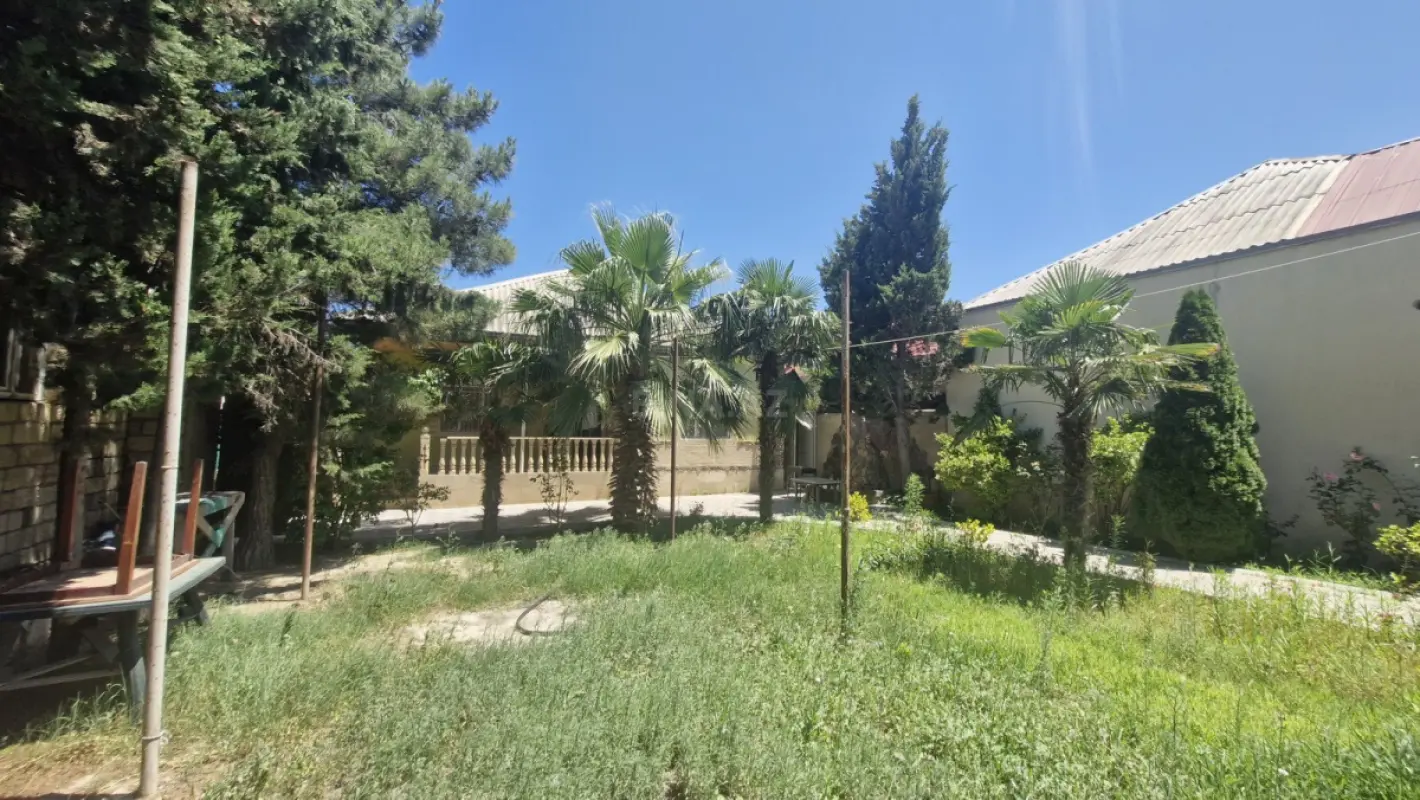 Satılır 4 otaqlı həyət evi 100 m²