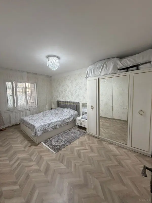 Satılır 4 otaqlı mənzil 105 m²