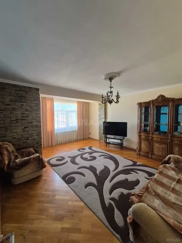 Satılır 3 otaqlı mənzil 95 m²