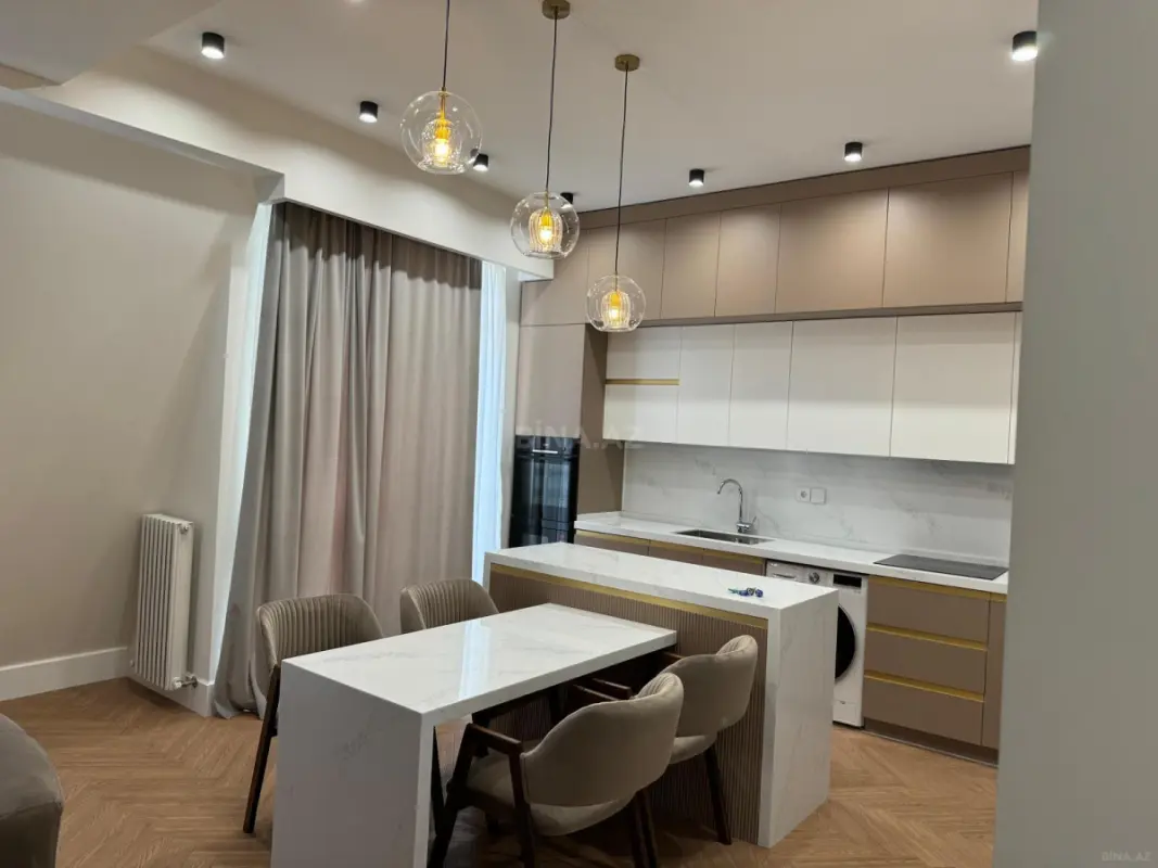 Kirayə verilir 2 otaqlı mənzil 63 m²