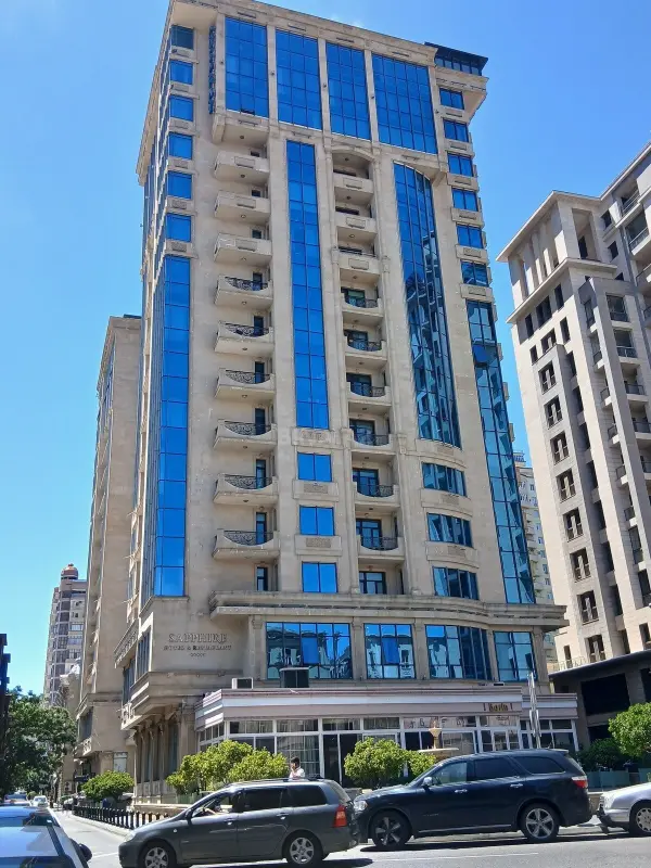 Satılır 3 otaqlı mənzil 171 m²