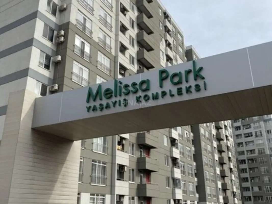 Satılır 2 otaqlı mənzil 53 m²
