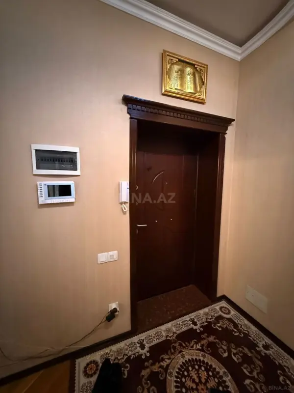 Satılır 2 otaqlı mənzil 82 m²
