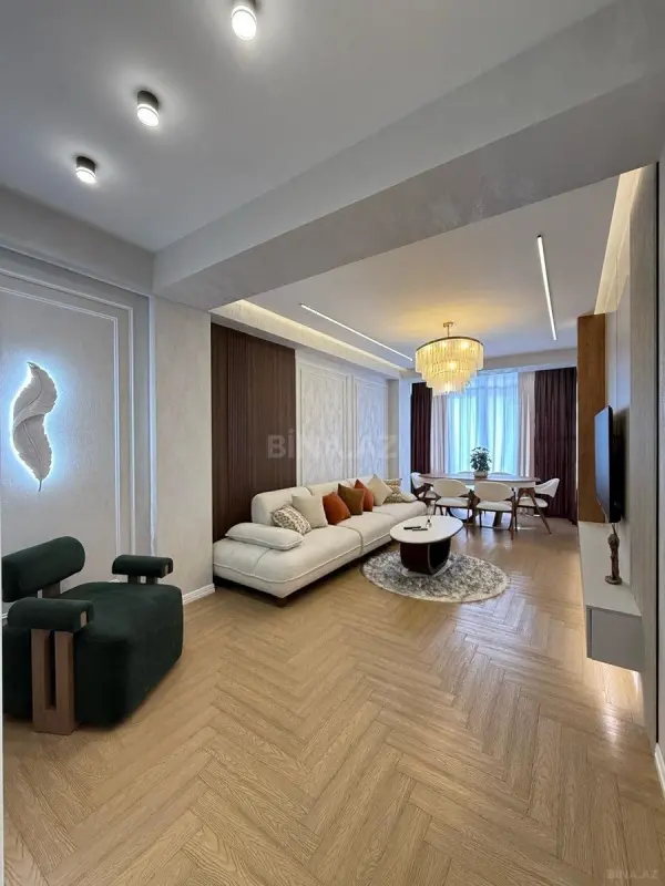 Satılır 3 otaqlı mənzil 120 m²