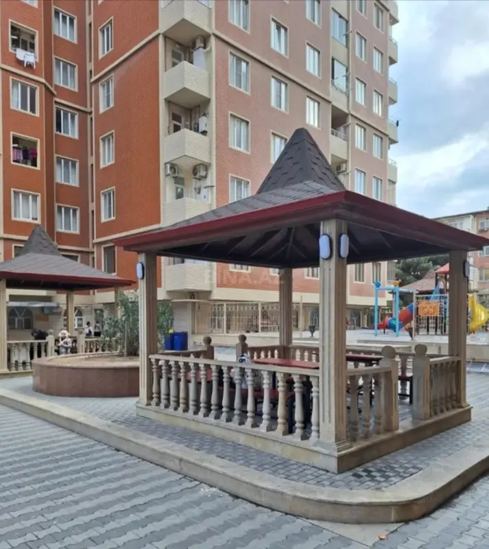 Satılır 2 otaqlı mənzil 105 m²