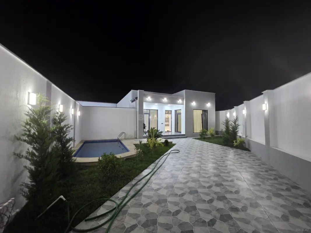 Satılır 4 otaqlı həyət evi 150 m²