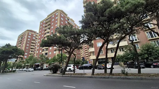 Satılır 5 otaqlı mənzil 200 m² — Bakı, Nəsimi 5 otaq 200.00 m²
