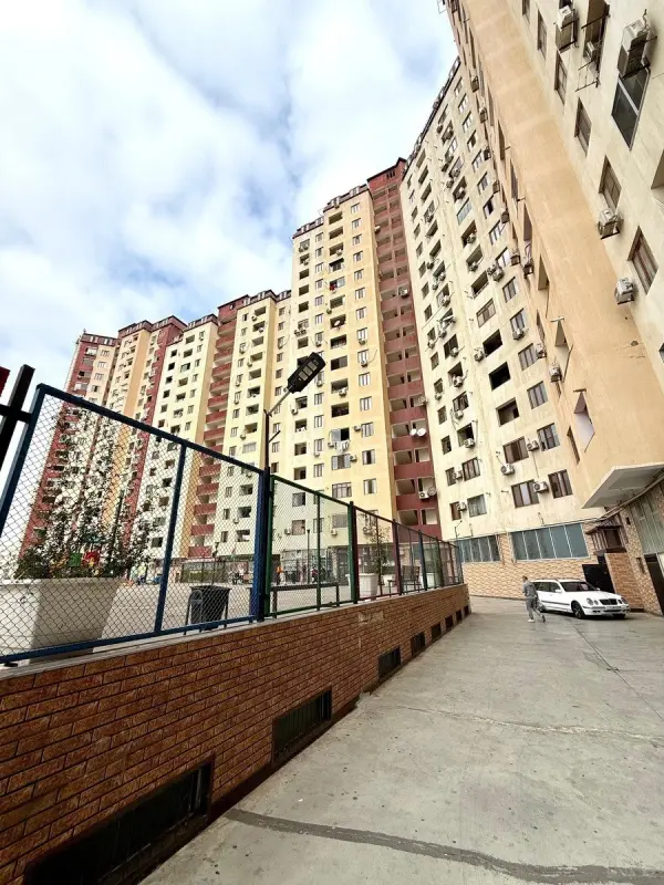 Satılır 3 otaqlı mənzil 120 m²