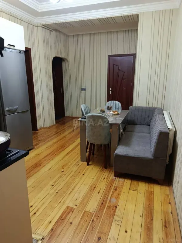 Satılır 2 otaqlı mənzil 73 m²