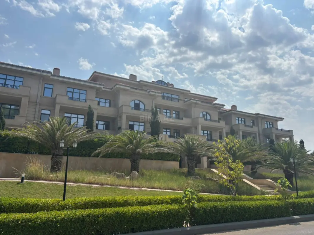 Satılır 1 otaqlı mənzil 61 m²